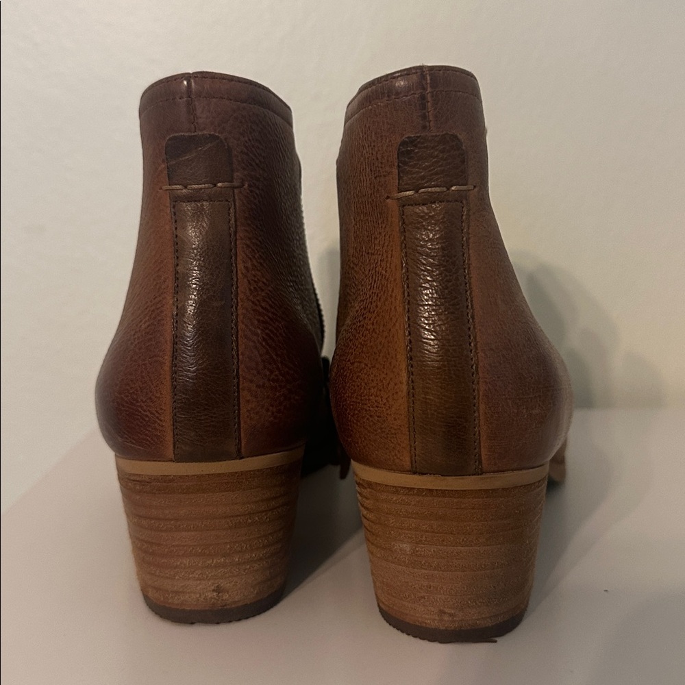 Clark’s Artisan Collection Cognac Tan Brown Leather Booties Size 11 - Picture 5 of 11